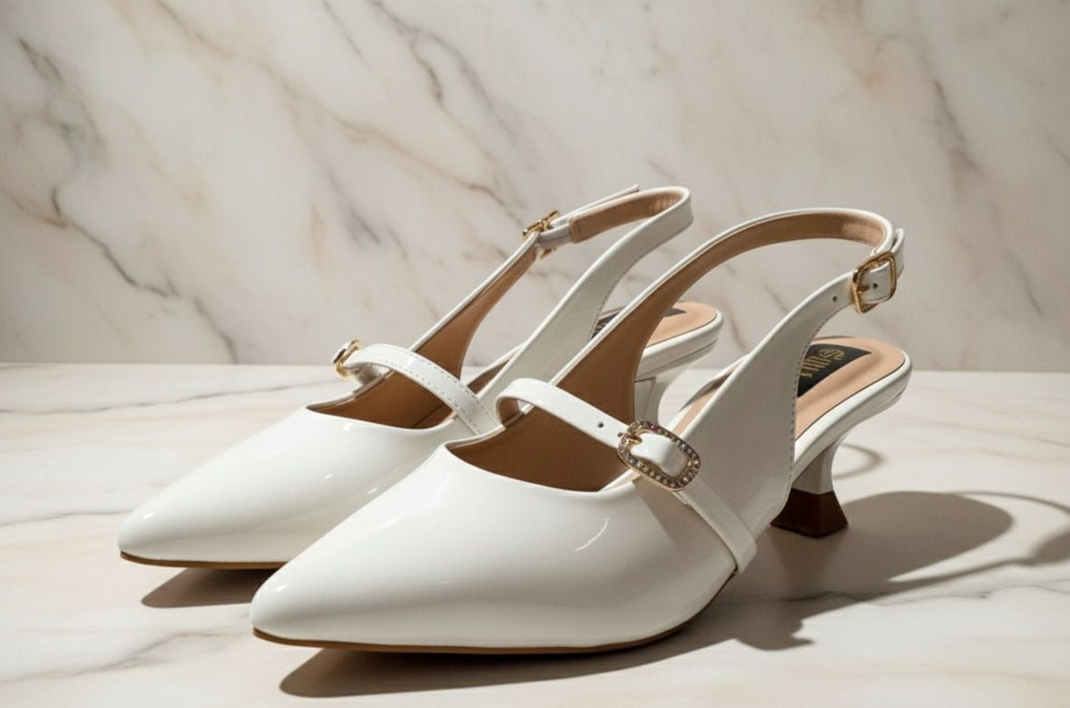 Pointed-toe pumps heel